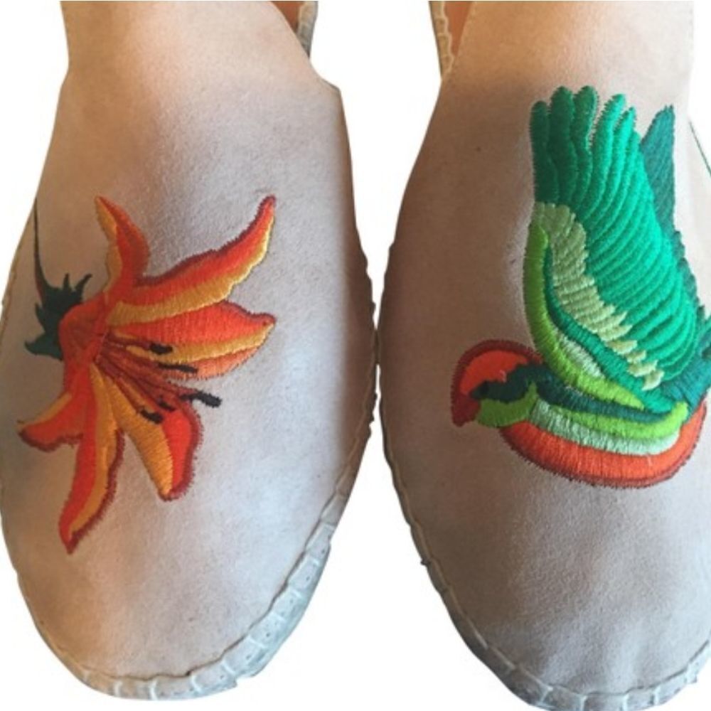 Aquatalia Blair Espadrille Embroidered Flat - Picture 3 of 13